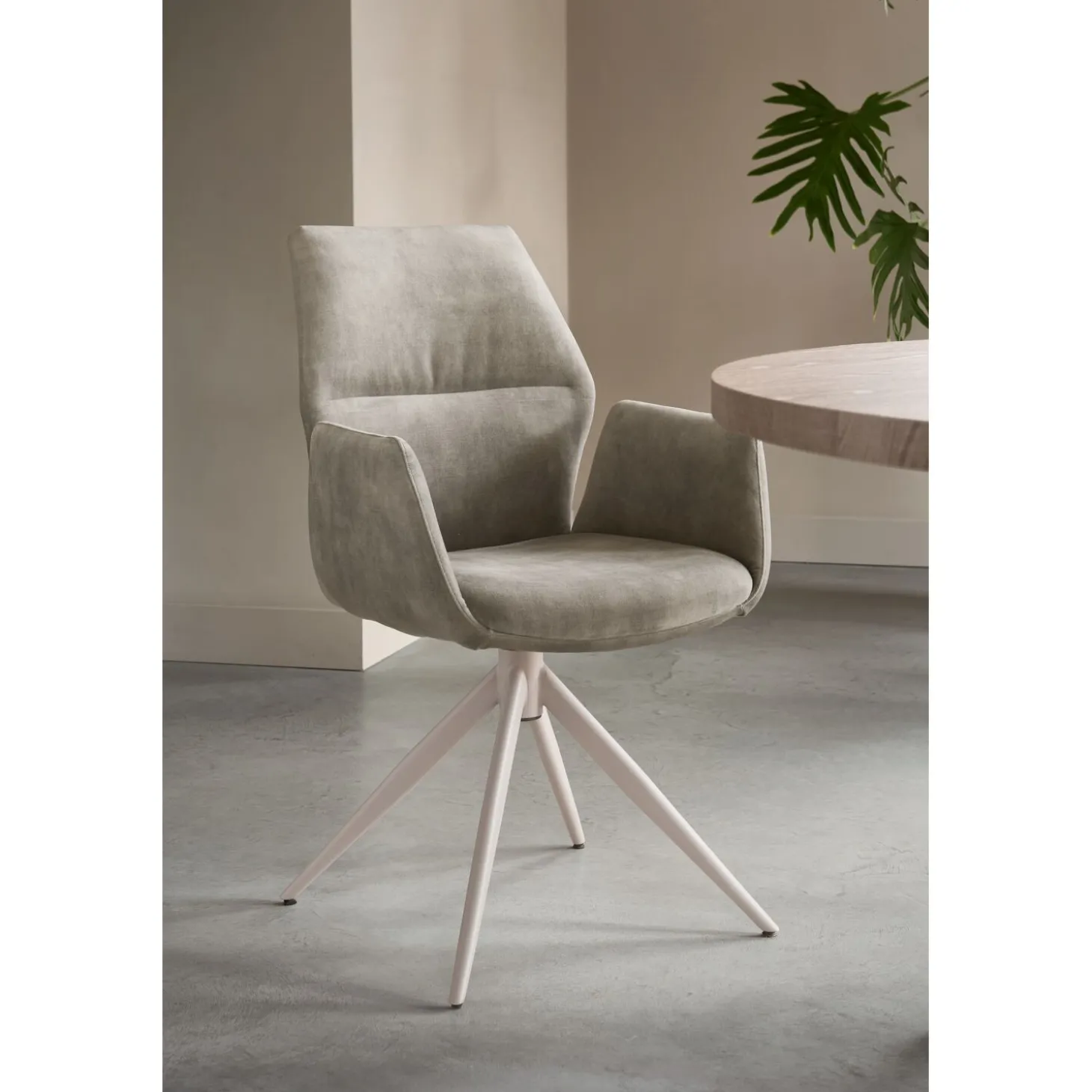 Eetkamerstoel Faido Velvet beige poot grijs