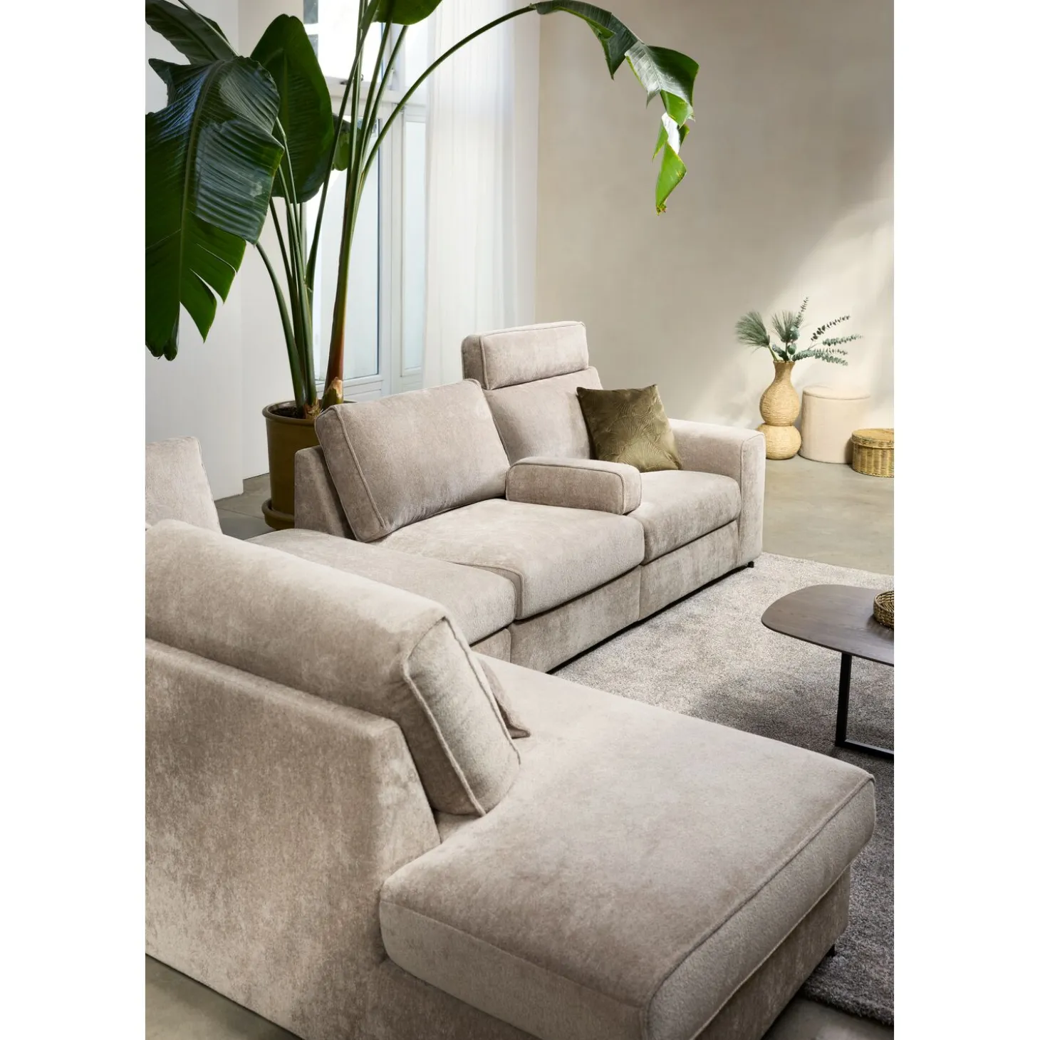 Hoekbank links Licato Taupe relaxfunctie excellent comfort hocker
