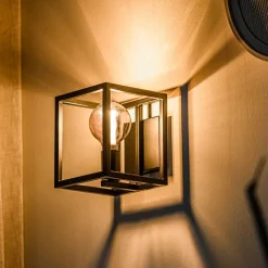 Wandlamp Tiamo Zwart staal 18x18 cm