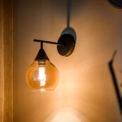 Wandlamp zwart Amber glas 17,8 cm - Lungo